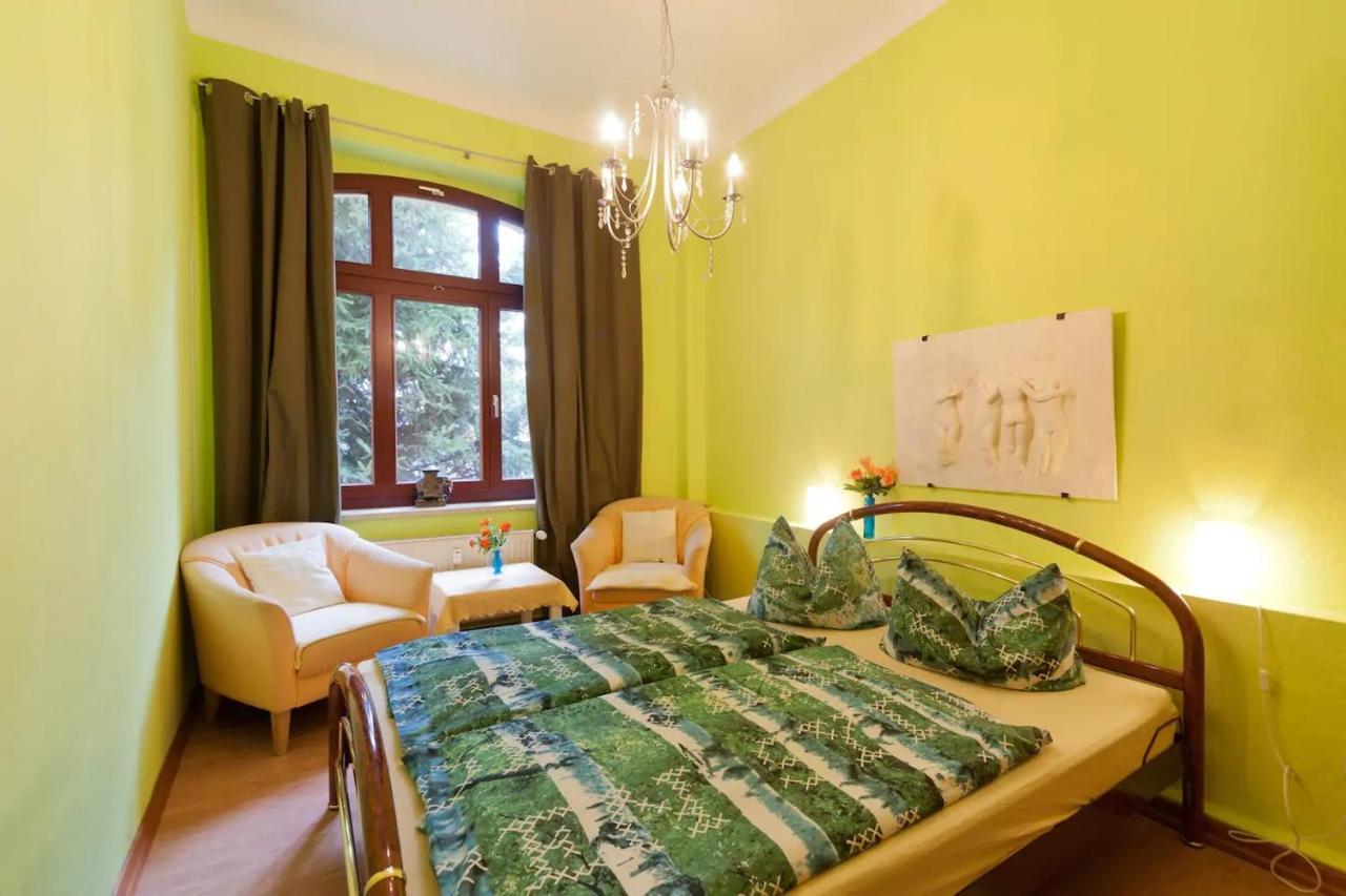 Große Ferienwohnung in Dresden-Löbtau Exterior foto