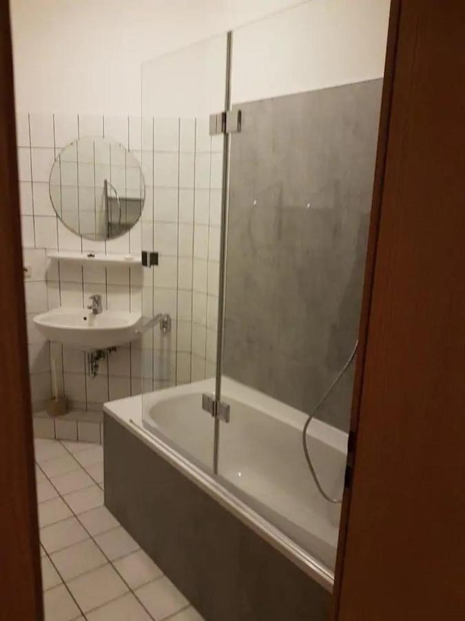 Große Ferienwohnung in Dresden-Löbtau Exterior foto